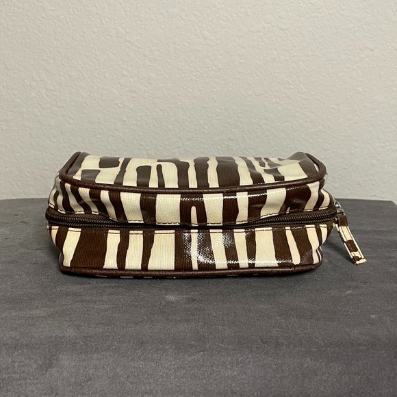 Get Fresh Santa Monica Brown Cream Stripe Makeup Bag - Picture 4 of 6